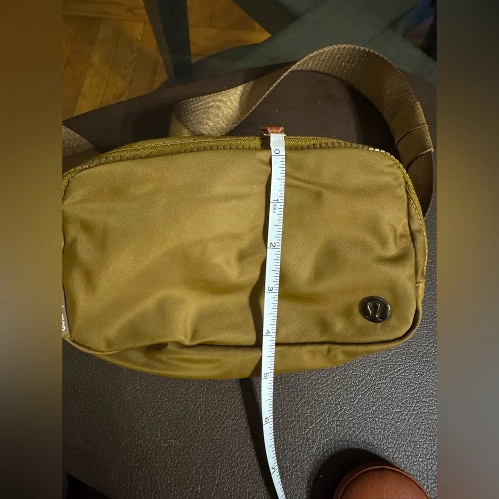 NWOT lululemon Everywhere Belt Bag Burnt Caramel - Unisex LU9AX2S - Picture 9 of 9